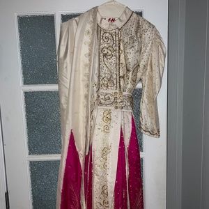 Stunning East Indian embroidered dress with scarf/shawl